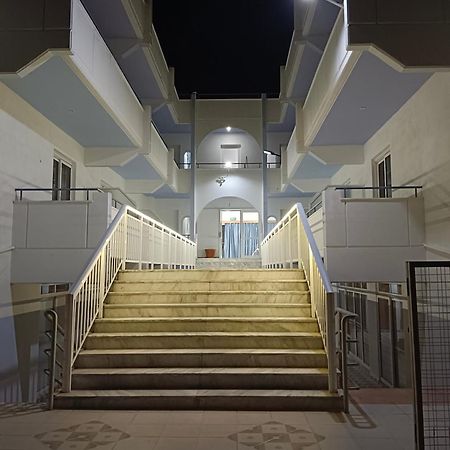 Pyrgos Hotel Apartments Kremastí Eksteriør bilde