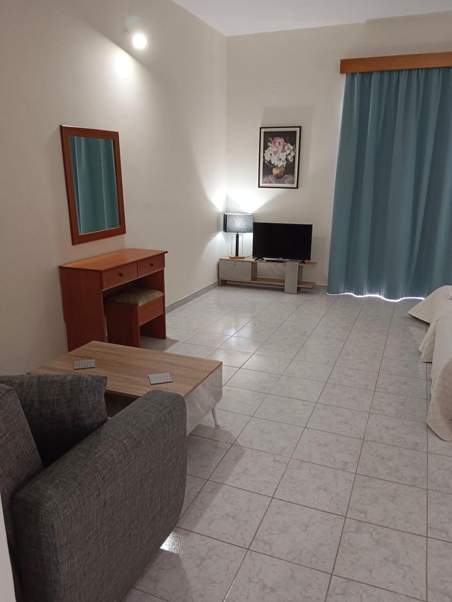 Pyrgos Hotel Apartments Kremastí Eksteriør bilde