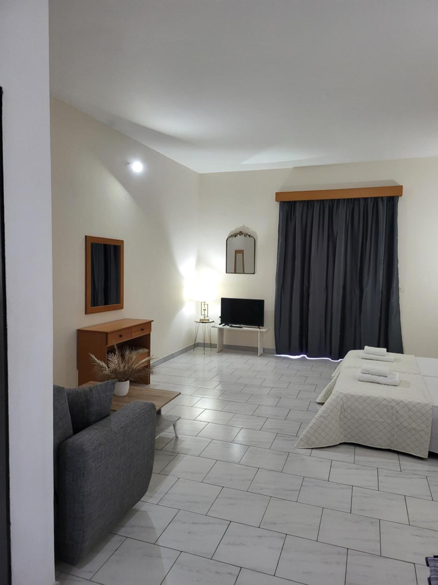 Pyrgos Hotel Apartments Kremastí Eksteriør bilde