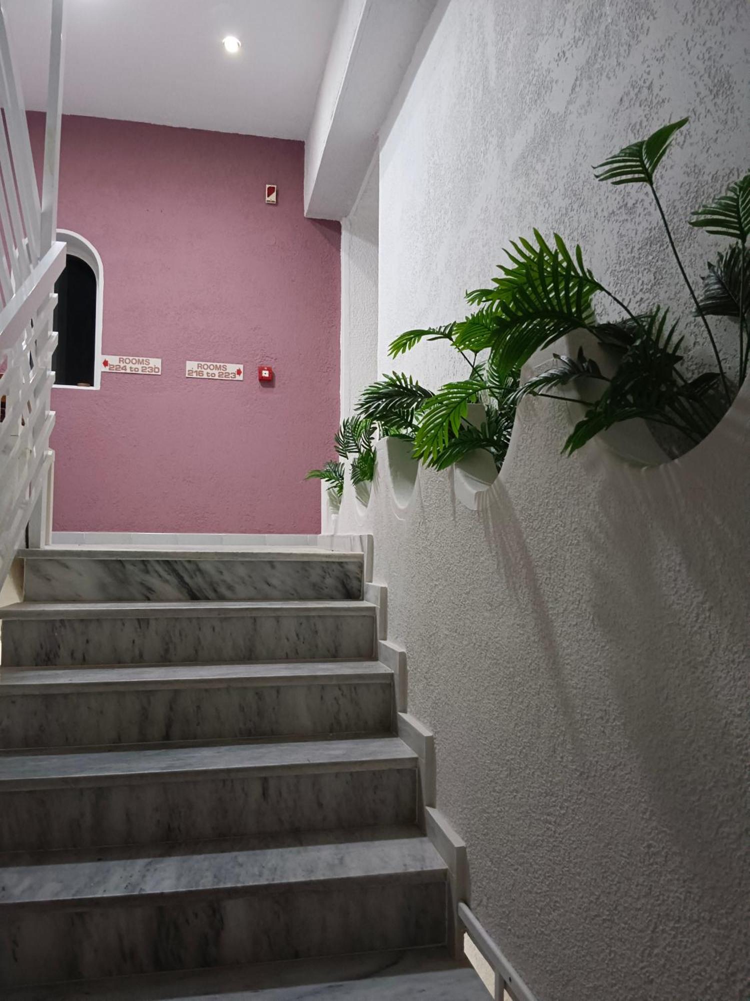 Pyrgos Hotel Apartments Kremastí Eksteriør bilde