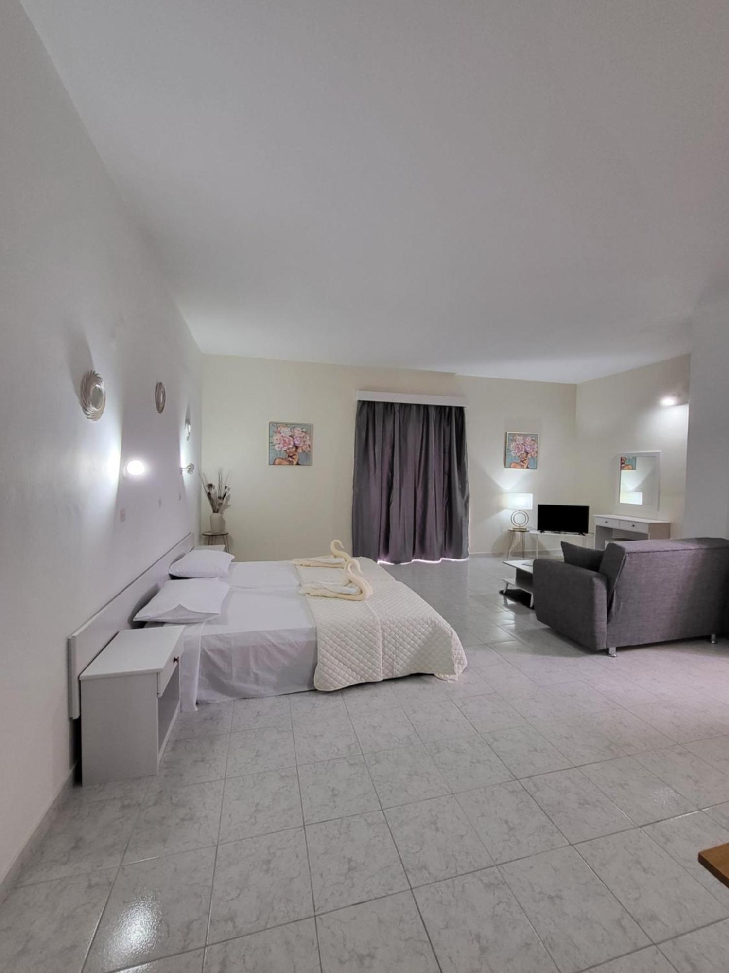 Pyrgos Hotel Apartments Kremastí Eksteriør bilde
